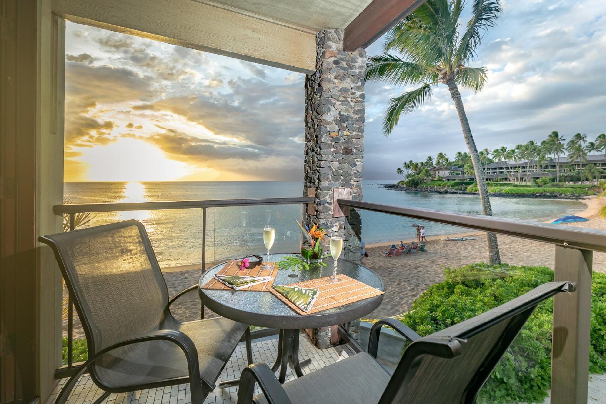 The Mauian Hotel Kapalua Exterior photo